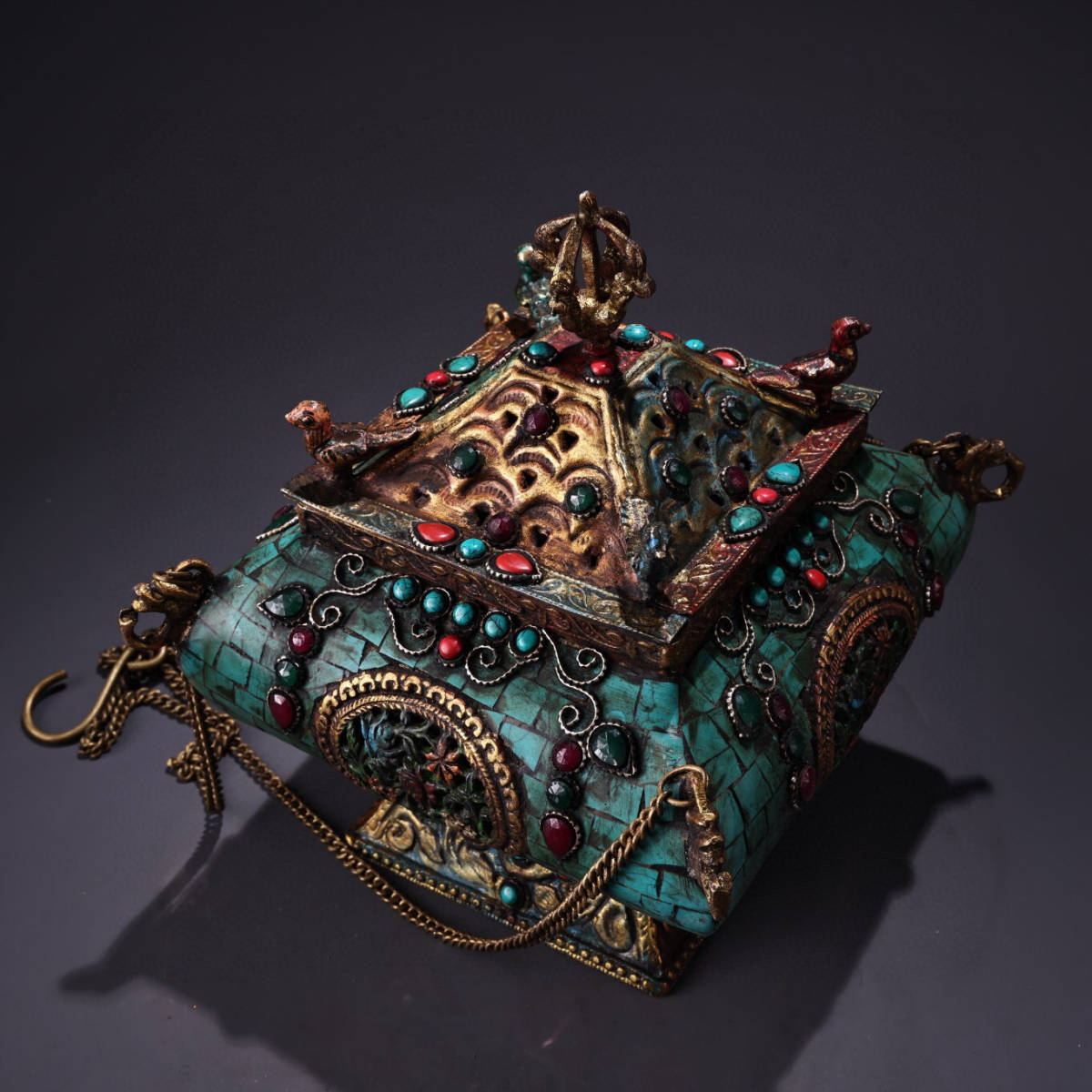 清・古銅彫・寶石嵌・描金・彩繪・吊熏香炉』極細工 置物 古賞物 清・古銅彫・寶石嵌・描金・彩繪・吊熏香炉』極細工 置物 古賞物