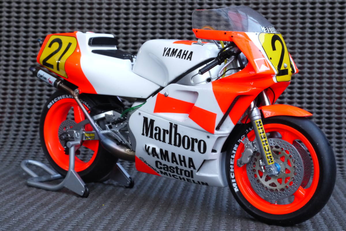 1/12　YZR500　87　＃21マルボロ（ハセガワYZR88ベース）完成品_画像1