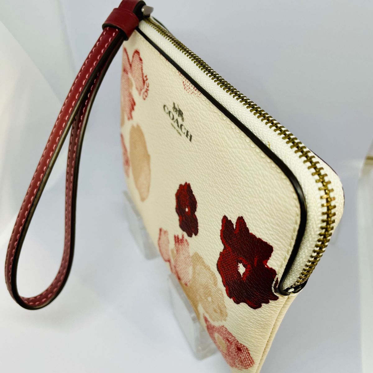 美品 コーチ COACH ポーチ リストレッド　アイボリー レザー 花柄 財布