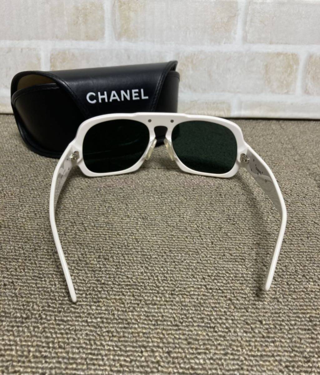  ultimate beautiful goods Chanel here Mark white × gray sunglasses glasses 