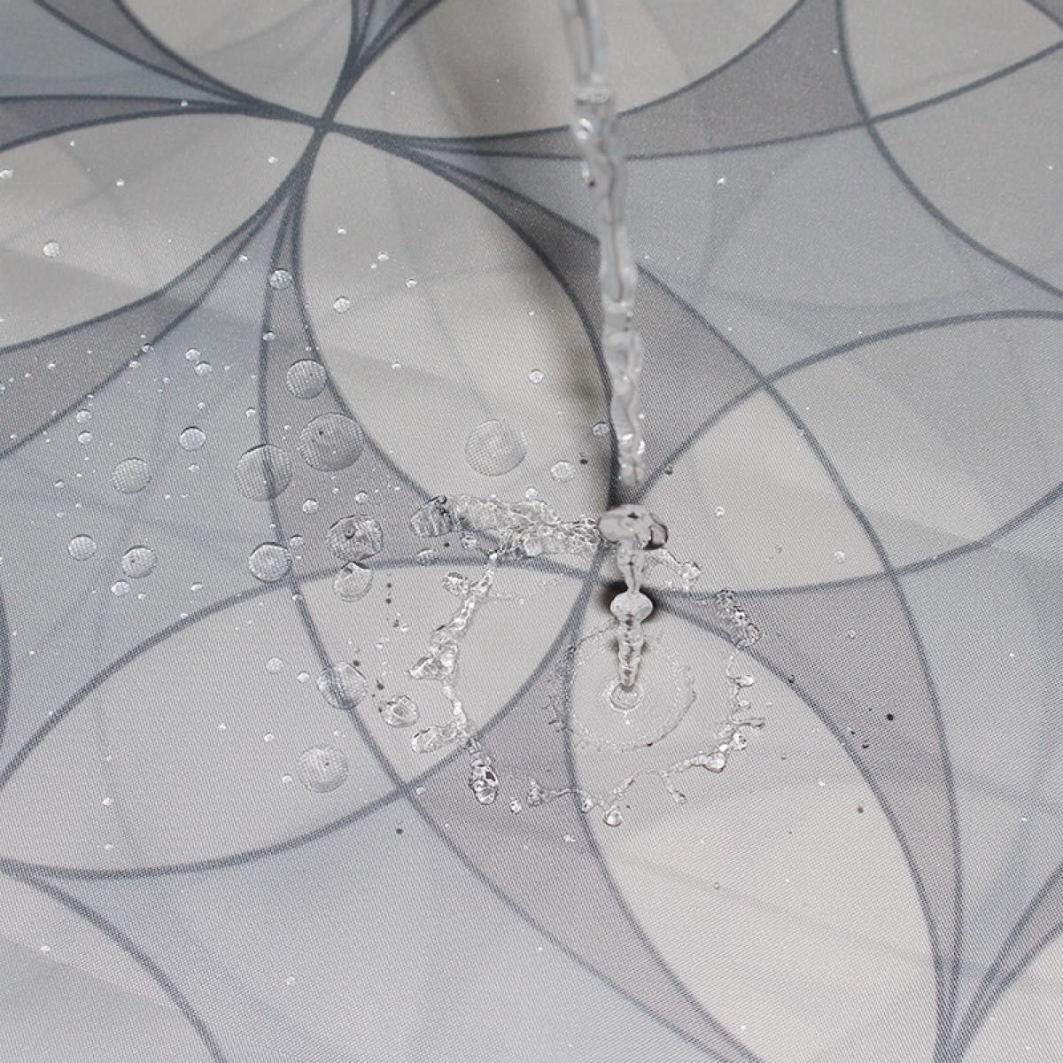 150×180シャワーカーテン グレー灰色系 幾何学 防カビ防水 撥水加工