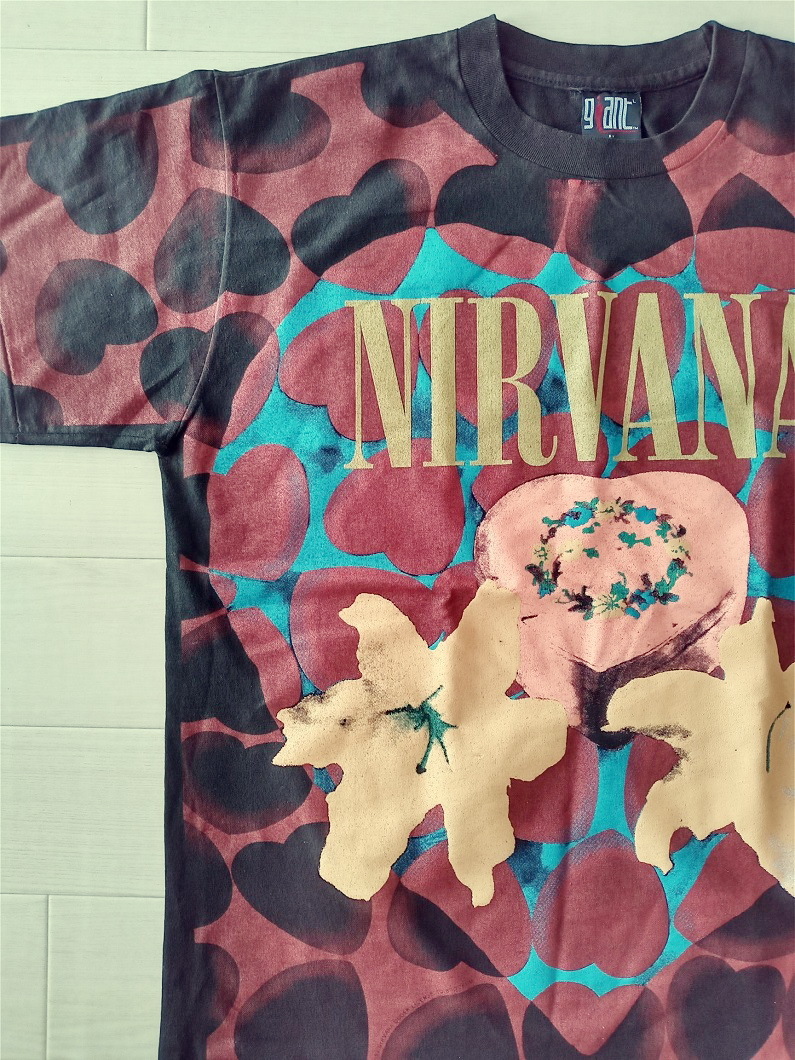 ★［ XL ］「NIRVANA *Heart Shaped Box Kurt Cobain ニルヴァーナ カートコバーン バンド ビンテージスタイル プリントTシャツ」新品_画像4