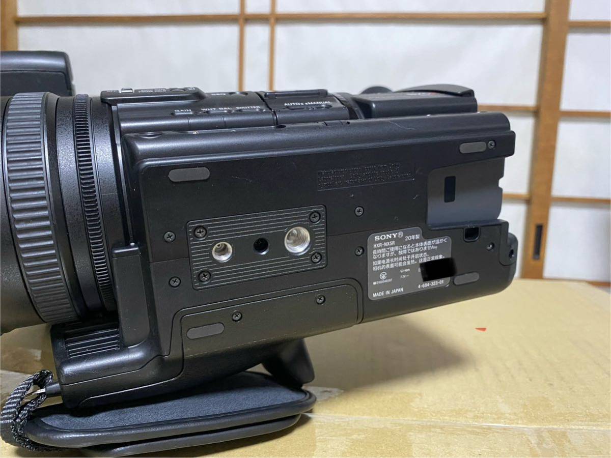 SONY HXR-NX5R Full HD видео камера [ электризация 42x10h/ закрытый штатив только использование / Sony /NXCAM cam ko-da-/20 год производства / принадлежности большое количество / для бизнеса / радиовещание для ]