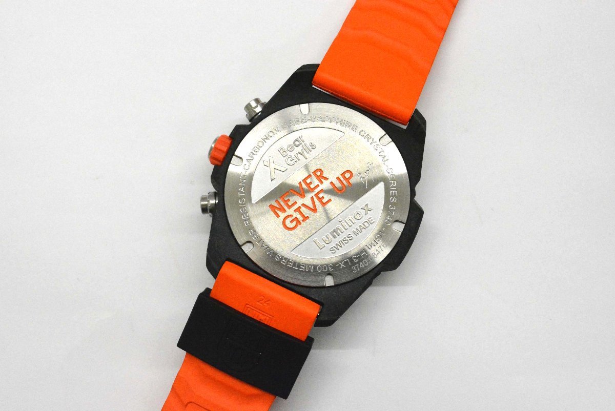 1T102★LUMINOX BEAR GRYLLS SURVIVAL 3740 MASTER SERIES★USED美品★＜ニューポーン＞_画像7