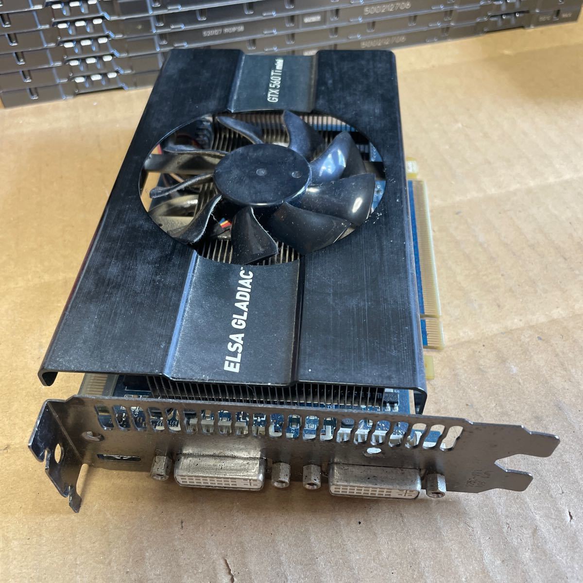 （F-40）中古】ELSA GLADIAC GTX560 Ti mini 1GB_画像2