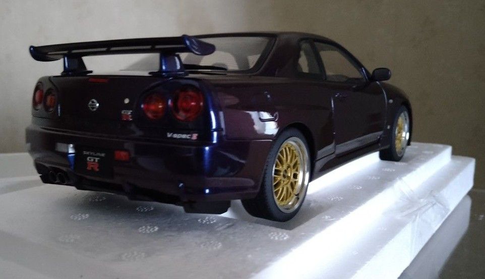 オートアート　日産　スカイラインGT-R VSPEC 2　ミッドナイトパープル　R34