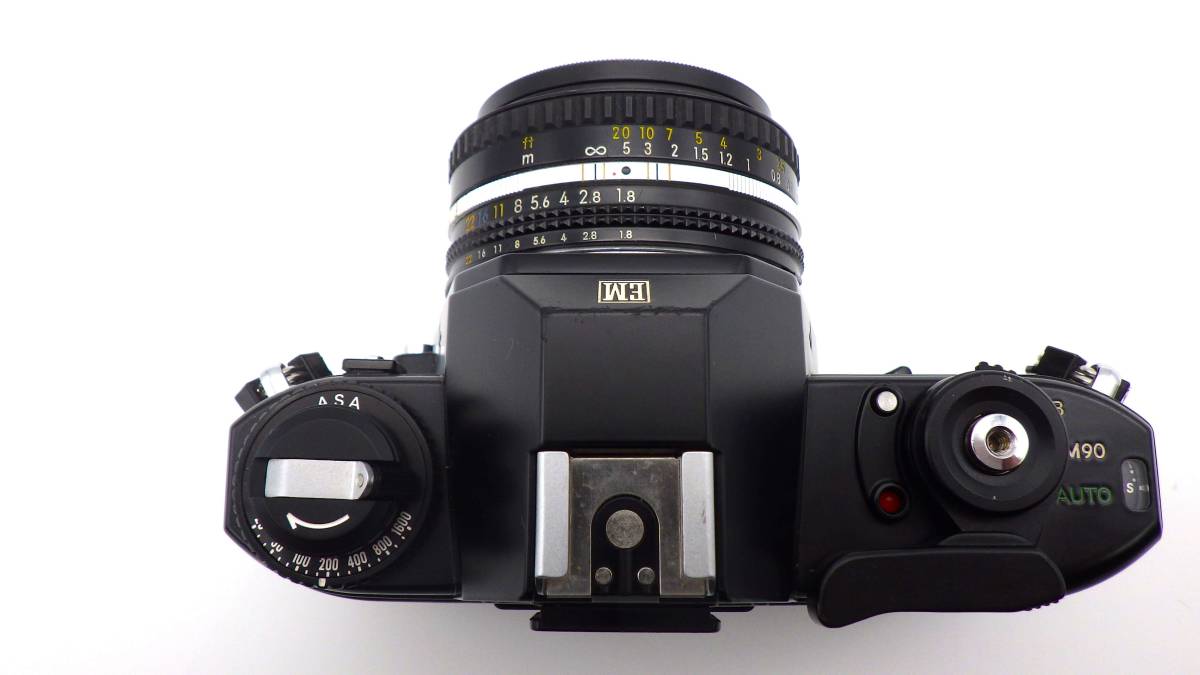 Nikon ニコン EM M90 NIKKOR 50mm f1.8レンズ付 フィルムカメラ MFカメラ 一眼レフ オールドレンズ_画像5