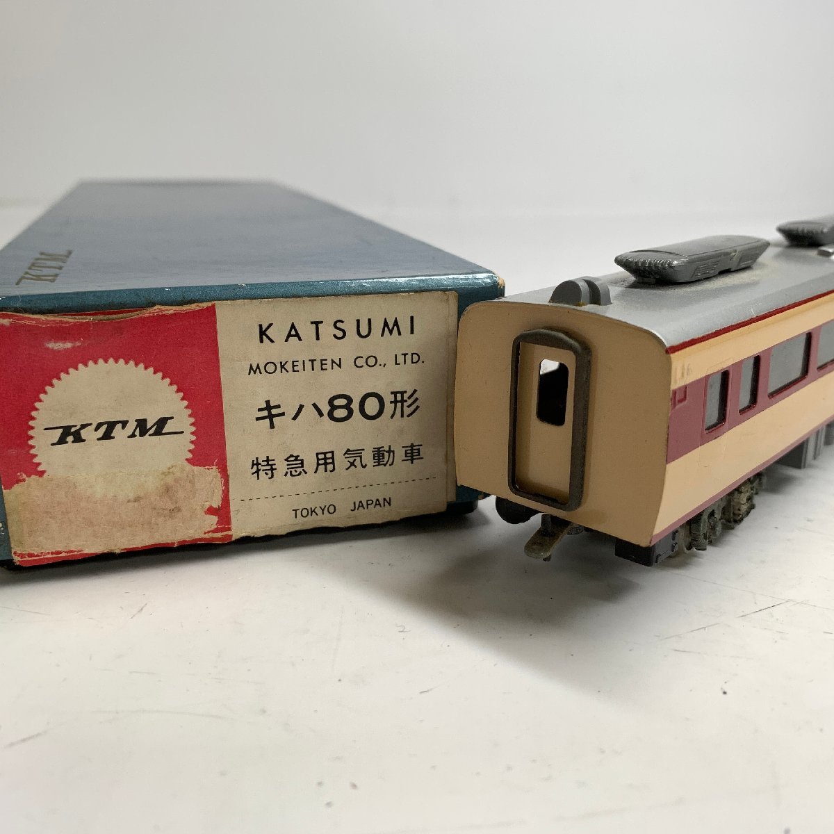 f001l G 8. HOゲージ KMT カツミ 特急用気動車 キハ80形 電車 鉄道模型 当時物 玩具_画像1