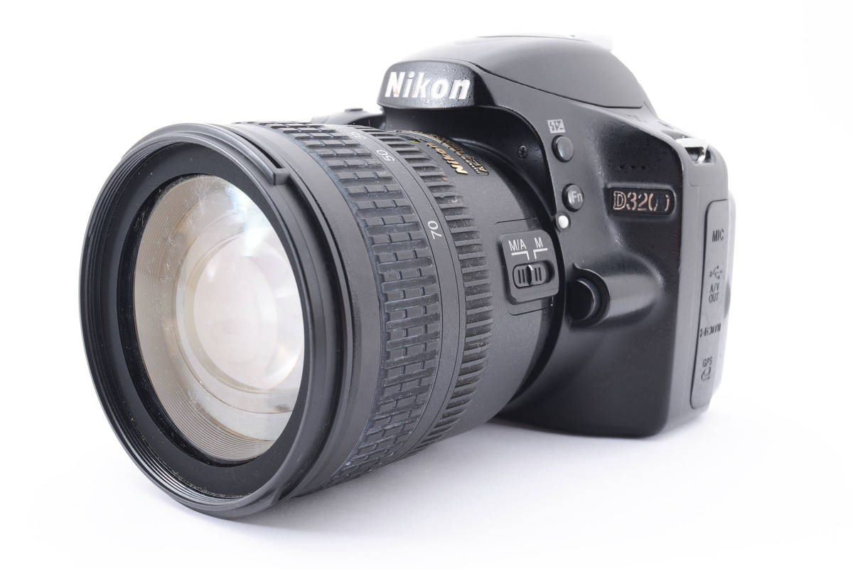 Nikon ニコン D3200 レンズキット 18-70mm F3.5-4.5 動作良好