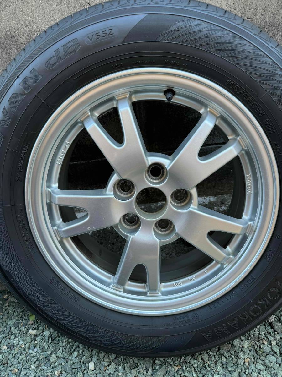 30プリウス　純正ホイール　１９５／６５R１５　YOKOHAMA　ADVAN ｄB　V552 4本セット　_画像8