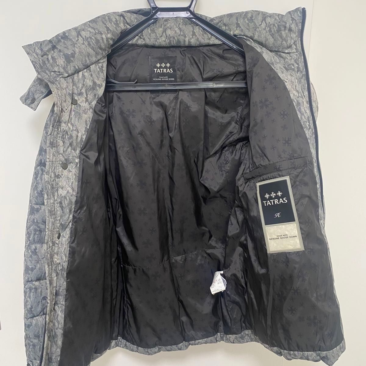 美品】TATRAS タトラス Rライン SAVIO ダウンジャケット 美品】TATRAS タトラス Rライン SAVIO ダウンジャケット