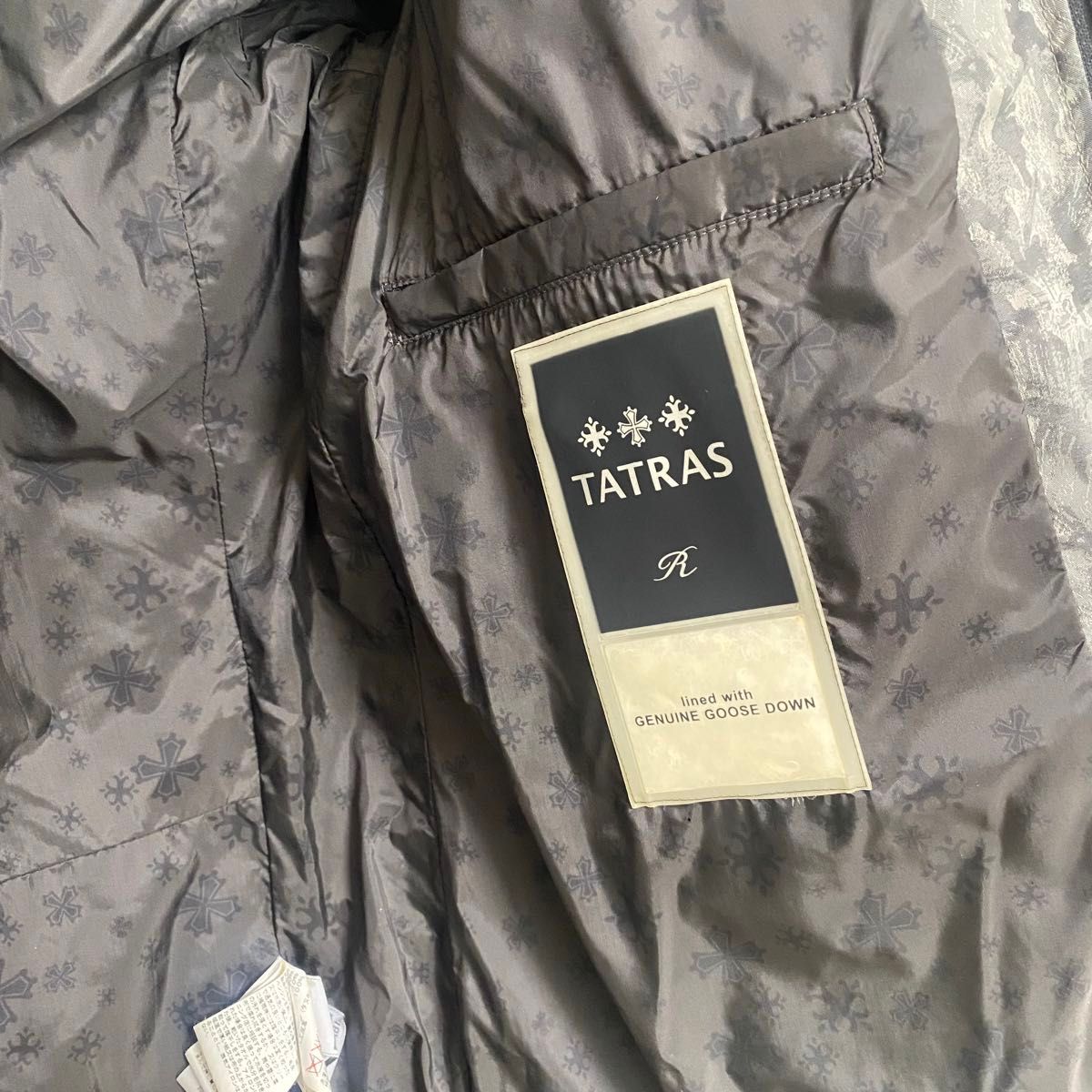 美品】TATRAS タトラス Rライン SAVIO ダウンジャケット 美品】TATRAS タトラス Rライン SAVIO ダウンジャケット