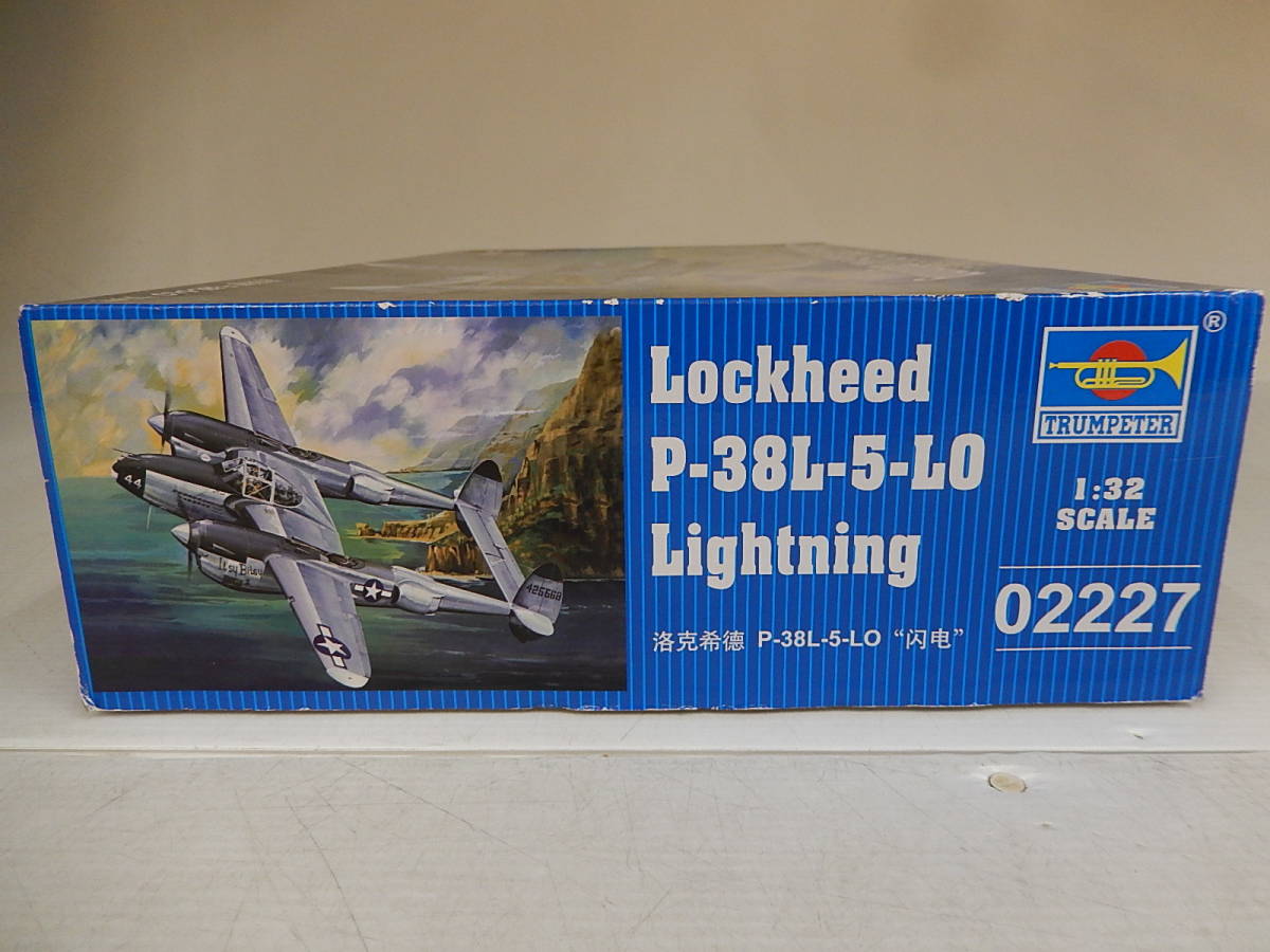 海外製プラモデル　1:31スケール　ロッキード　P-38L-5-LO　ライトニング　未組立_画像2