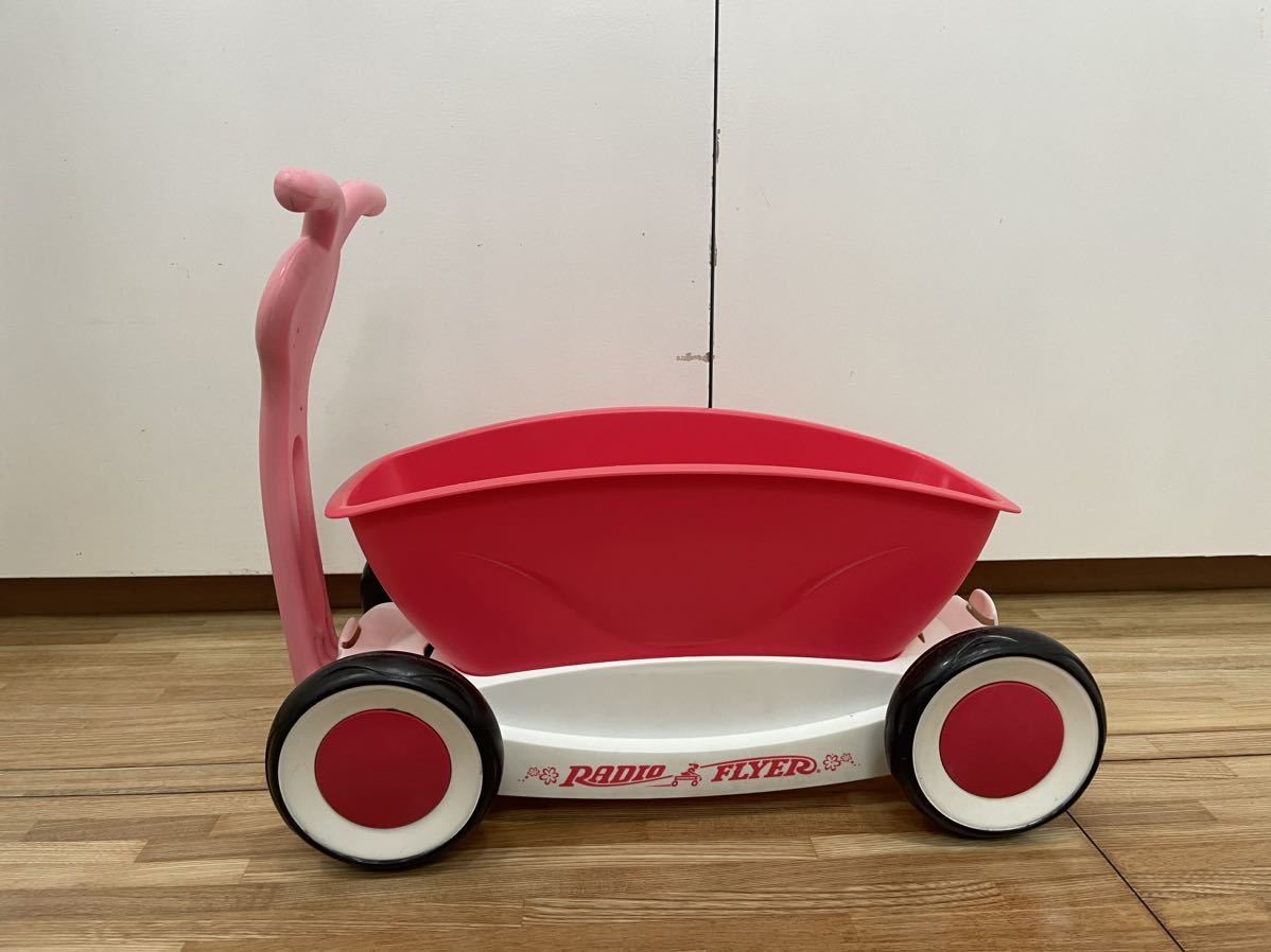 RADIOFLYER 3WAY War car Wagon toy for riding radio Flyer hand pushed . pink 