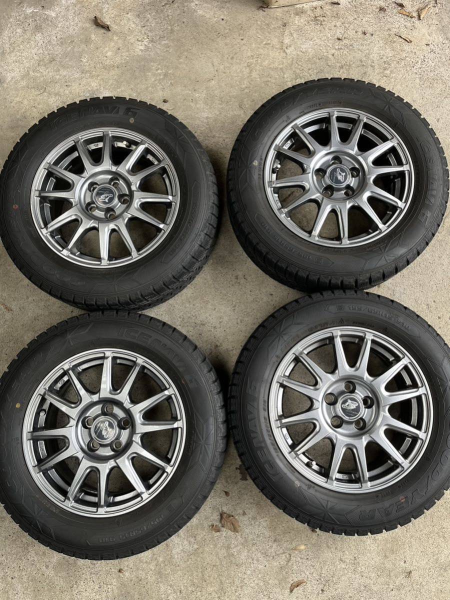 スタッドレス　スノータイヤ　ホイール付き　4本セット　プリウス　グッドイヤーアイスナビ　195/65R15 17年製38周_画像1