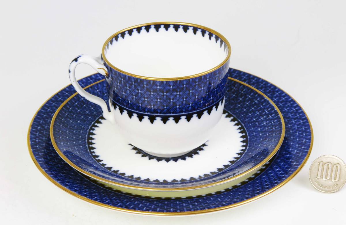 　　ウェジウッド　　豪華金彩　Old Cup&Saucer&Plate　=　 Y6801　=　 (1級品)_画像2