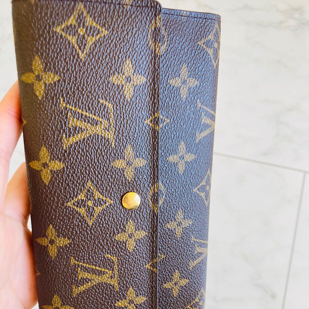 LOUIS VUITTON（ルイ・ヴィトン）／ポルトトレゾール・インターナショナル 三つ折り長財布 レディース