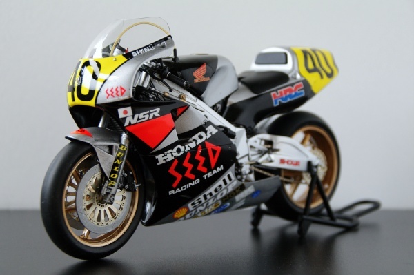 ★1/12 HONDA NSR500 Team SEED Racing S.ITOH 1989年塗装完成品（ハセガワ製）_画像10