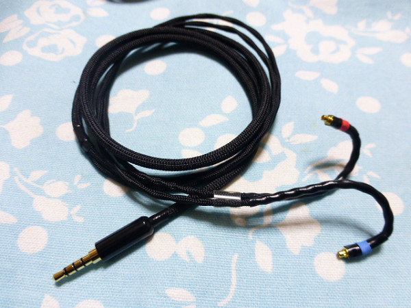 MMCX ケーブル MOGAMI 2799 3 5mm4極 HA-2 PLENUE S ZX2 SHURE MMCX ケーブル MOGAMI 2799 3 5mm4極 HA-2 PLENUE S ZX2 SHURE