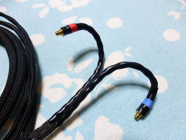 MMCX ケーブル MOGAMI 2799 3 5mm4極 HA-2 PLENUE S ZX2 SHURE MMCX ケーブル MOGAMI 2799 3 5mm4極 HA-2 PLENUE S ZX2 SHURE