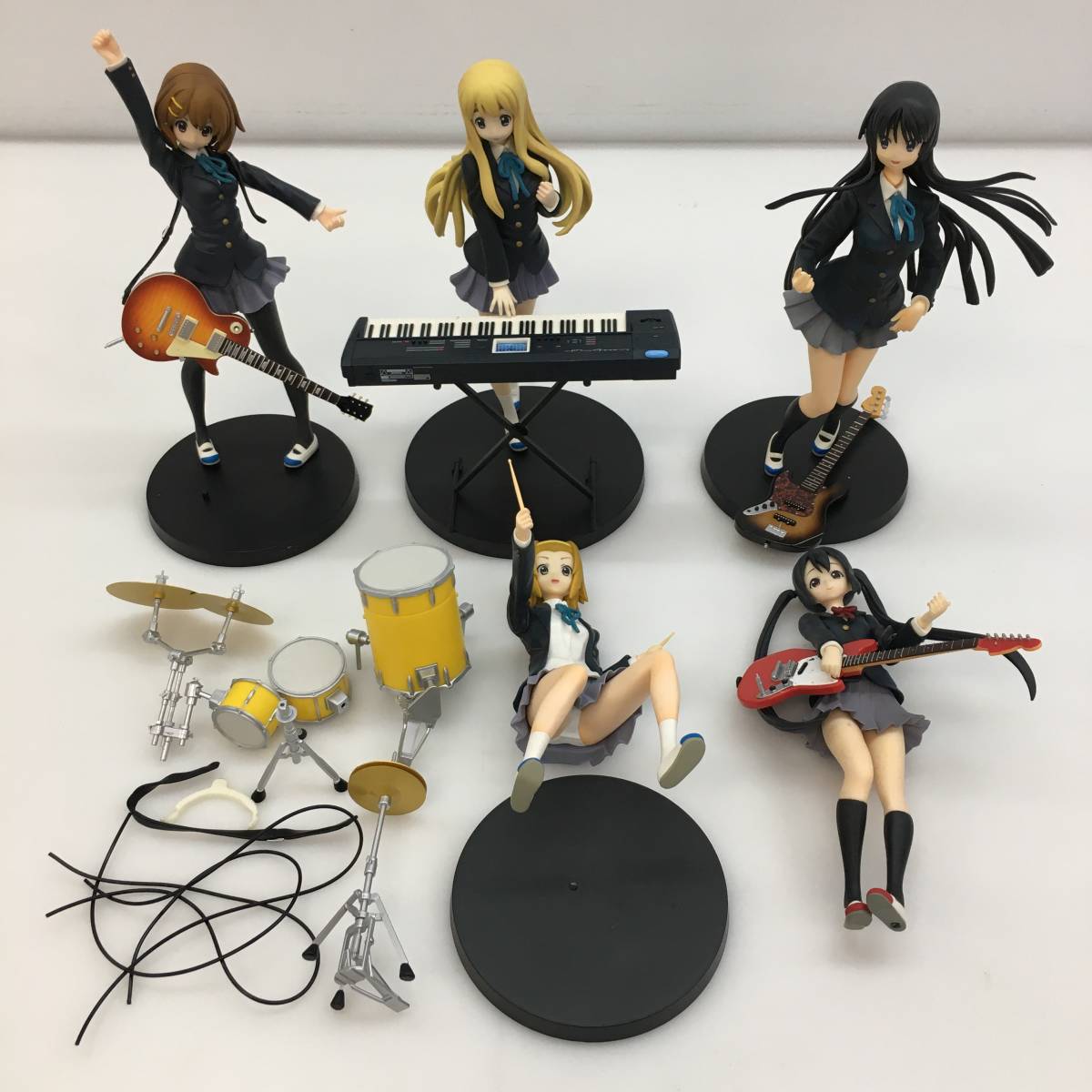 Yahoo!オークション - No.2235 1円~【フィギュア】けいおん SQ Yahoo!オークション - No.2235 1円~【フィギュア】けいおん SQ