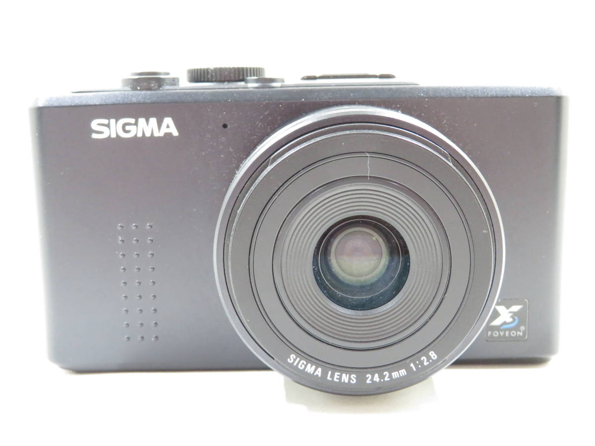 No.106 SIGMA DP2 24.2mm 1:2.8 ジャンクカメラ 互換バッテリー(SLB-1237) 動作未確認_画像2