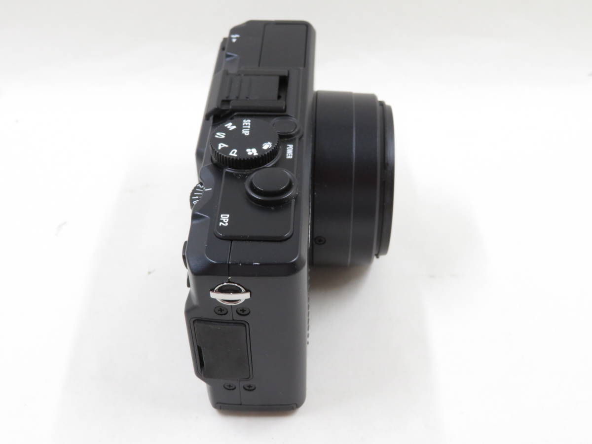 No.106 SIGMA DP2 24.2mm 1:2.8 ジャンクカメラ 互換バッテリー(SLB-1237) 動作未確認_画像5