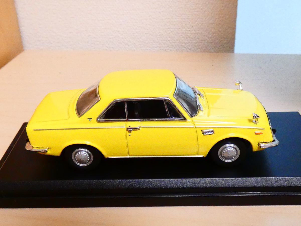 国産 名車コレクション 1/43 トヨタ 1600GT 1967 黄色 ② アシェット 旧車 クラシックカー ミニカーの画像5