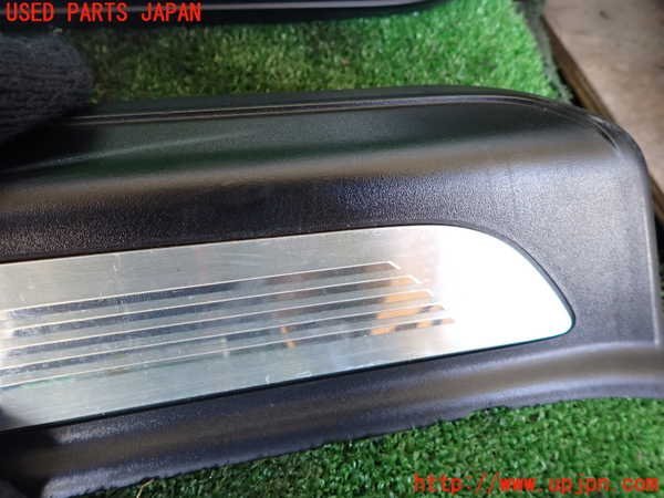 1UPJ-99897740]BMW 640i クーペ F13 (LW30C)スカッフプレート 中古_画像3