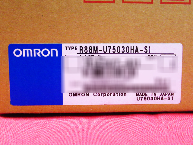 未使用品 OMRON オムロン R88M-U75030HA-S1 サーボドライバー 管理5B1218G-P3_画像2