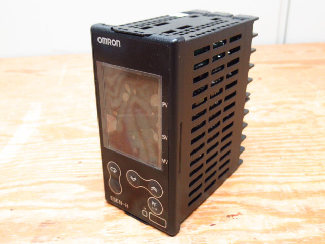 未使用 OMRON オムロン サーマックNEO 温度調節器 デジタル調節計 E5EN-HAA2HB デジタルコントローラー AC100～240V 管理5SS1225K-YPの画像2