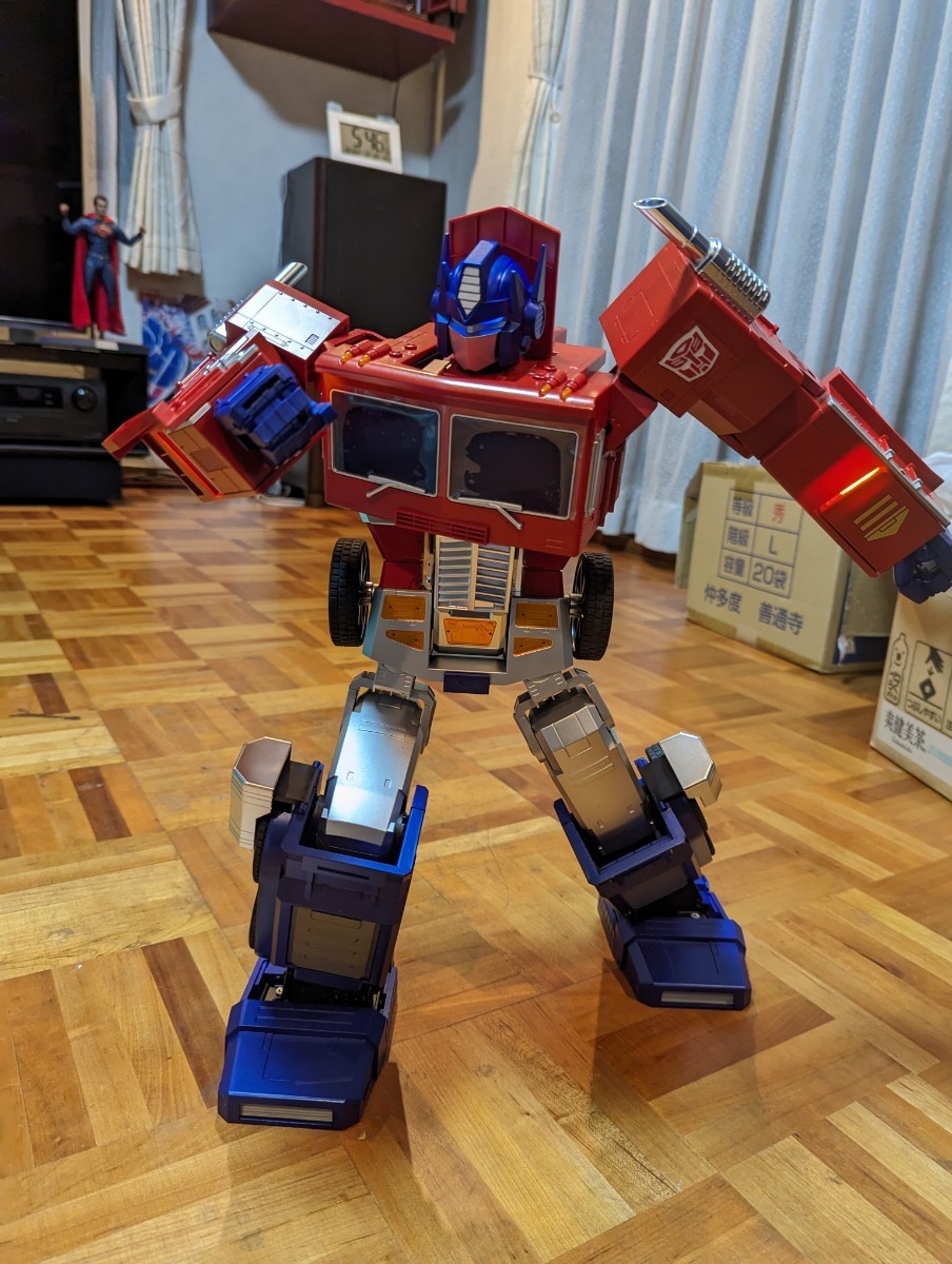robosen flagship Optima s prime,. full automation deformation robot, combo i two pair walk. voice .. only ., automatic deformation does. total height 48 centimeter equipped 
