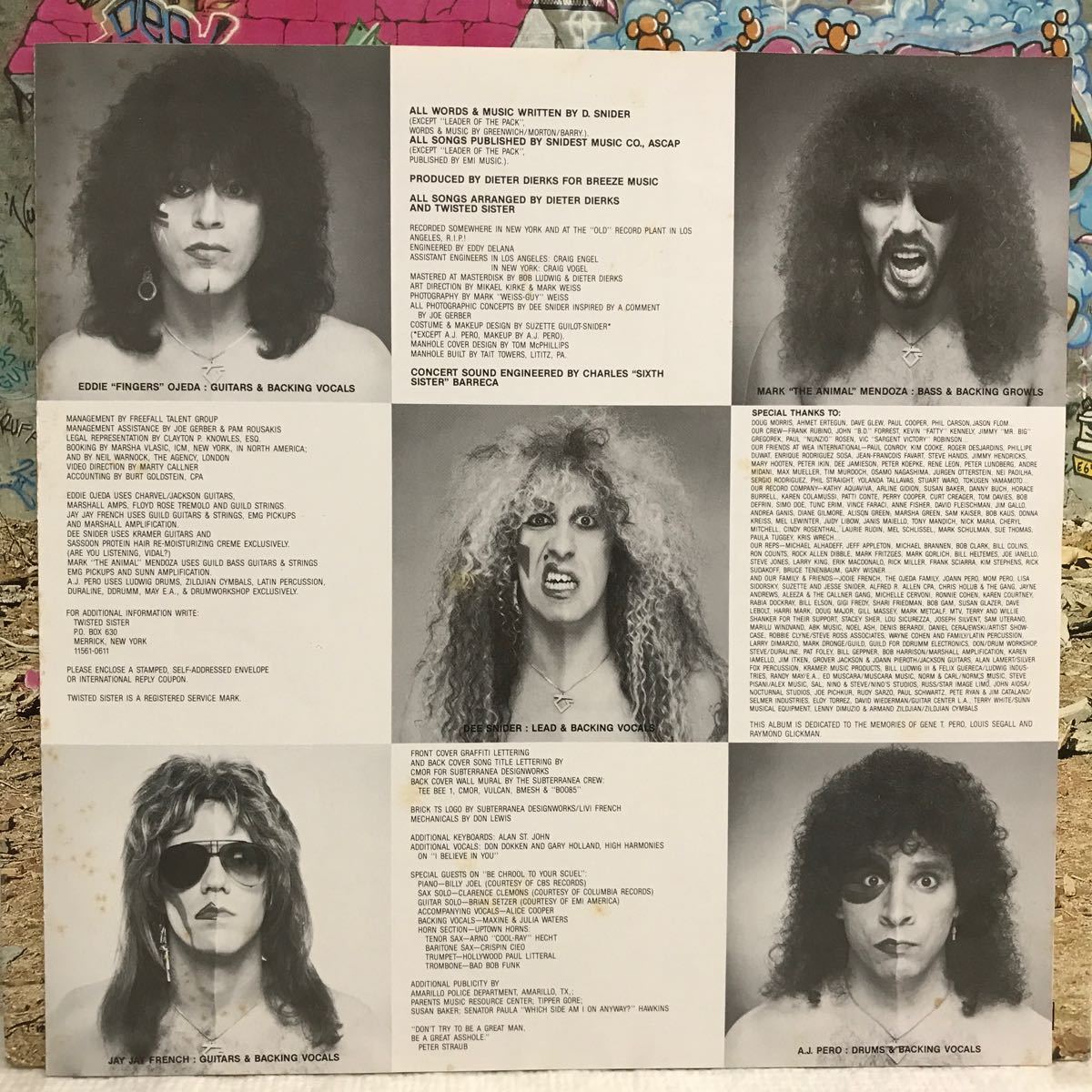 I1215A5 トゥイステッド・シスター カム・アウト・アンド・プレイ LP レコード P-13233 洋楽 ロック TWISTED SISTER COME OUT AND PLAY_画像3