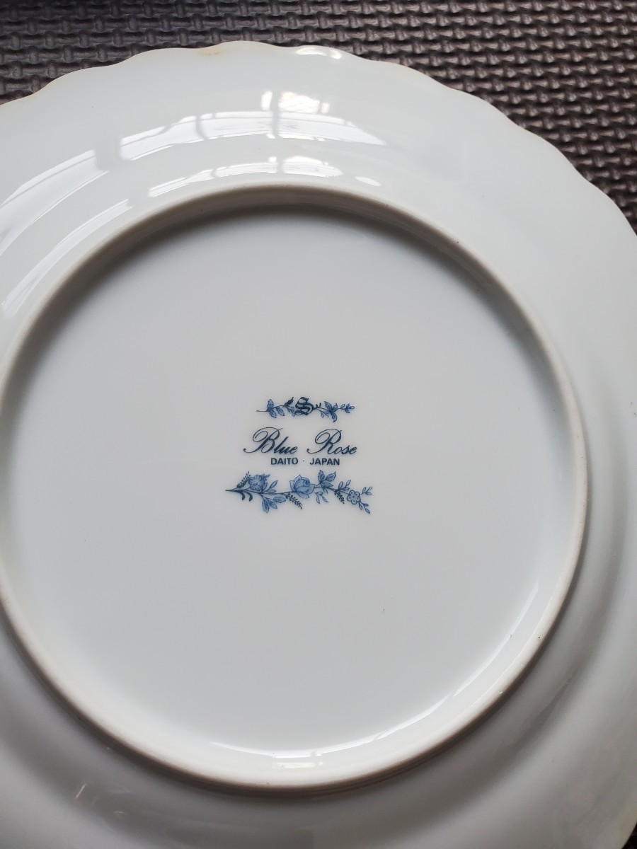 パーティーセット ロイヤルブルーローズ Blue Rose DAITO JAPAN 食器 お皿 大皿(直径約26.5cm)1枚 小皿(直径約19.5cm)5枚 【長期保管品】_画像9