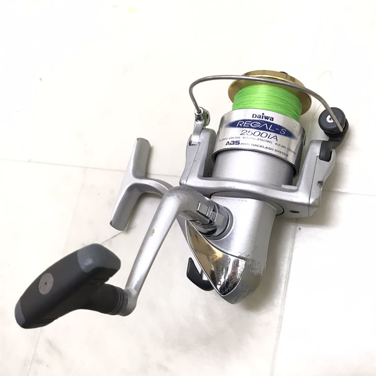 M272 釣具 釣り道具 リール 13点 まとめ売り DAIWA ダイワ SHIMANO シマノ スピニングリール フィッシング 大量 卸_画像2