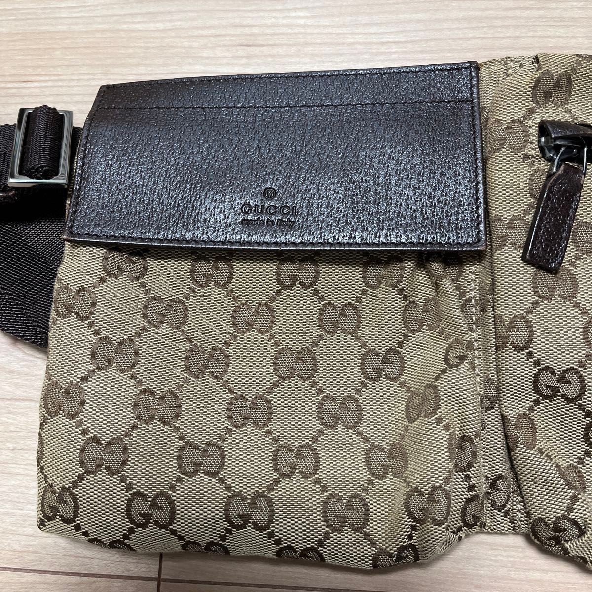 グッチ ボディバック 極美品 ボディバッグ グッチ レザー ショルダーバッグ GUCCI ウエストポーチ ウエストバッグ ベージュ