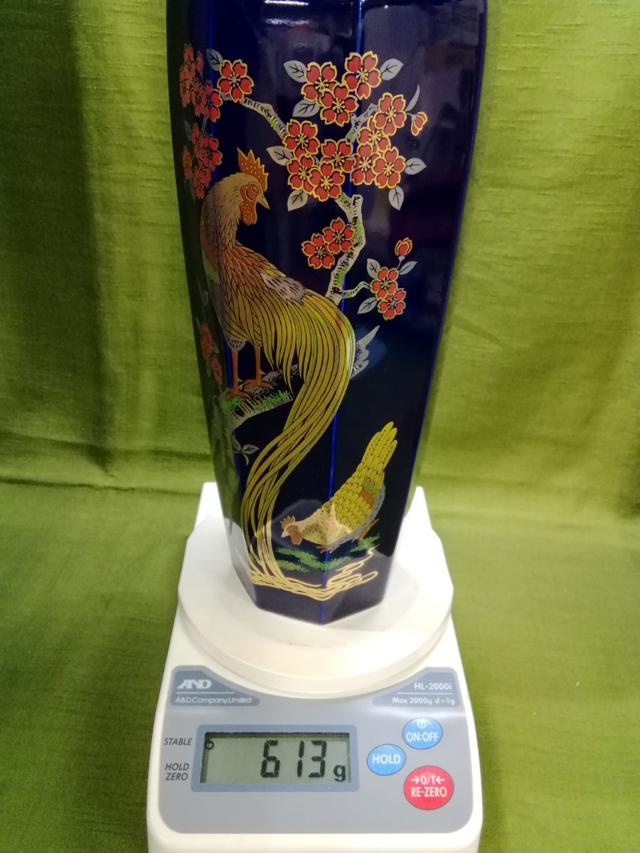 g_t P186 昭和レトロ 新古品 九谷焼明陶窯 豪華 金彩 手描き 花鳥図花瓶 (口径6.5cmcm/高さ27cm) 飾り花瓶でも十分豪華な品物です。_画像8