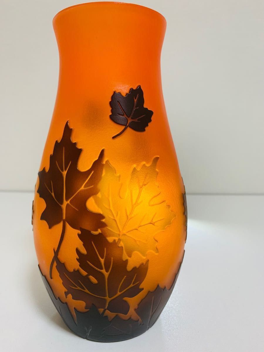 エミールガレ風　エミール・ガレ　ガラス花瓶　楓　カエデ　秋　花瓶