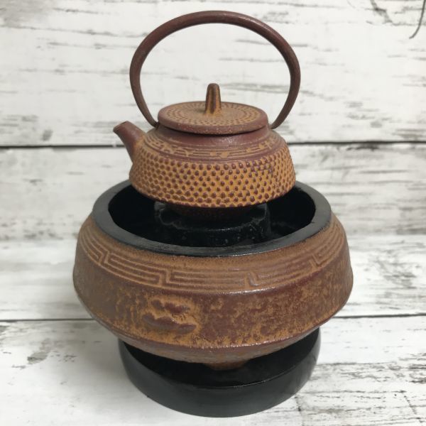 6P138 鉄器 茶釜 急須 骨董品 【商品説明必読】煎茶道具 鉄瓶飾り インテリア 置物 オブジェ 美術品 1000‐_画像1