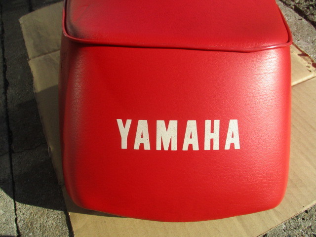 ヤマハ　チャンプ　54V　純正シート　ノーマルシート　旧車　YAMAHA　赤シート　2ストスクーター　懐かしい　破れ無し　良品　スクーター_画像5