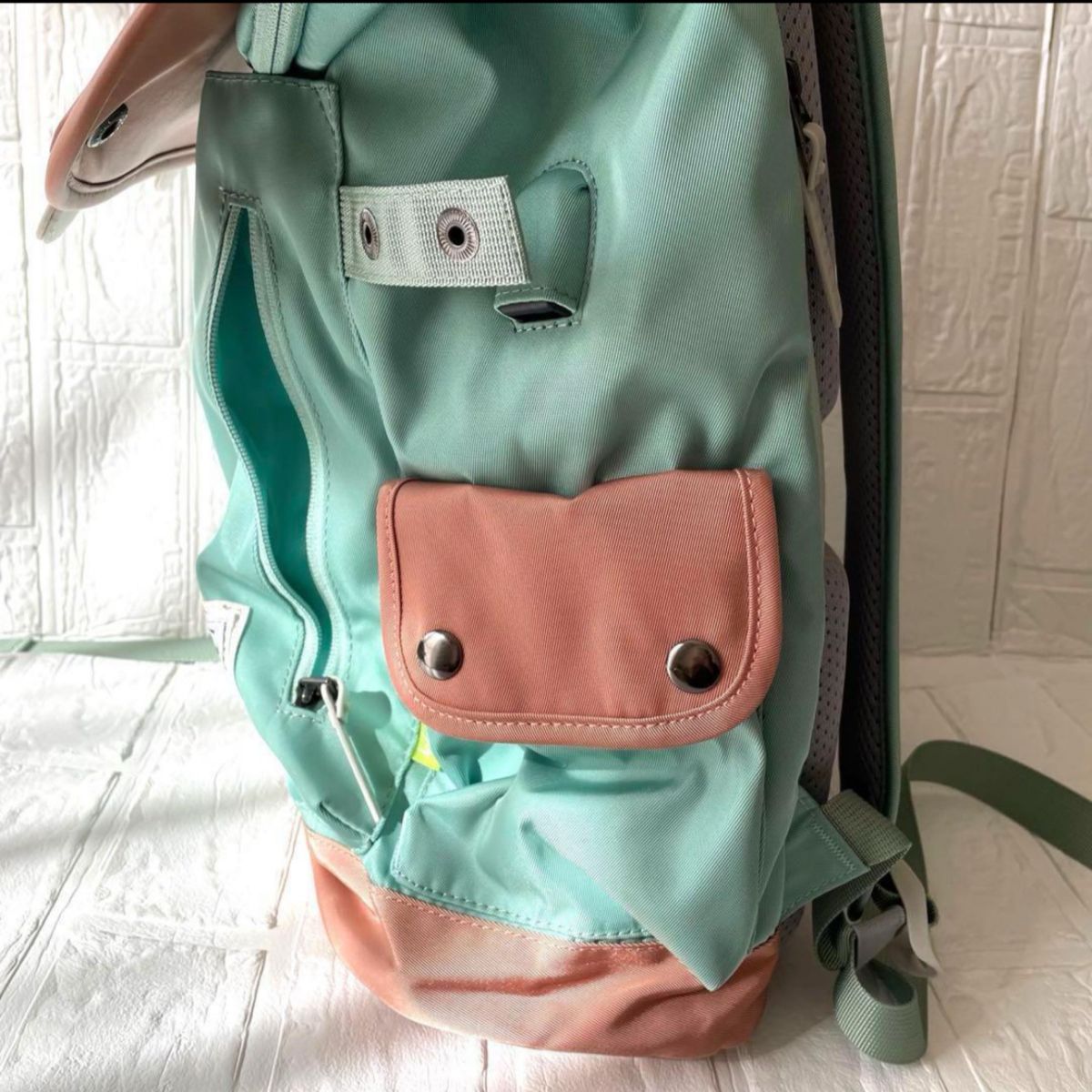 【24時間以内発送】リュックサック 大容量 収納ポケット リュック グリーン＆ピンク 鞄