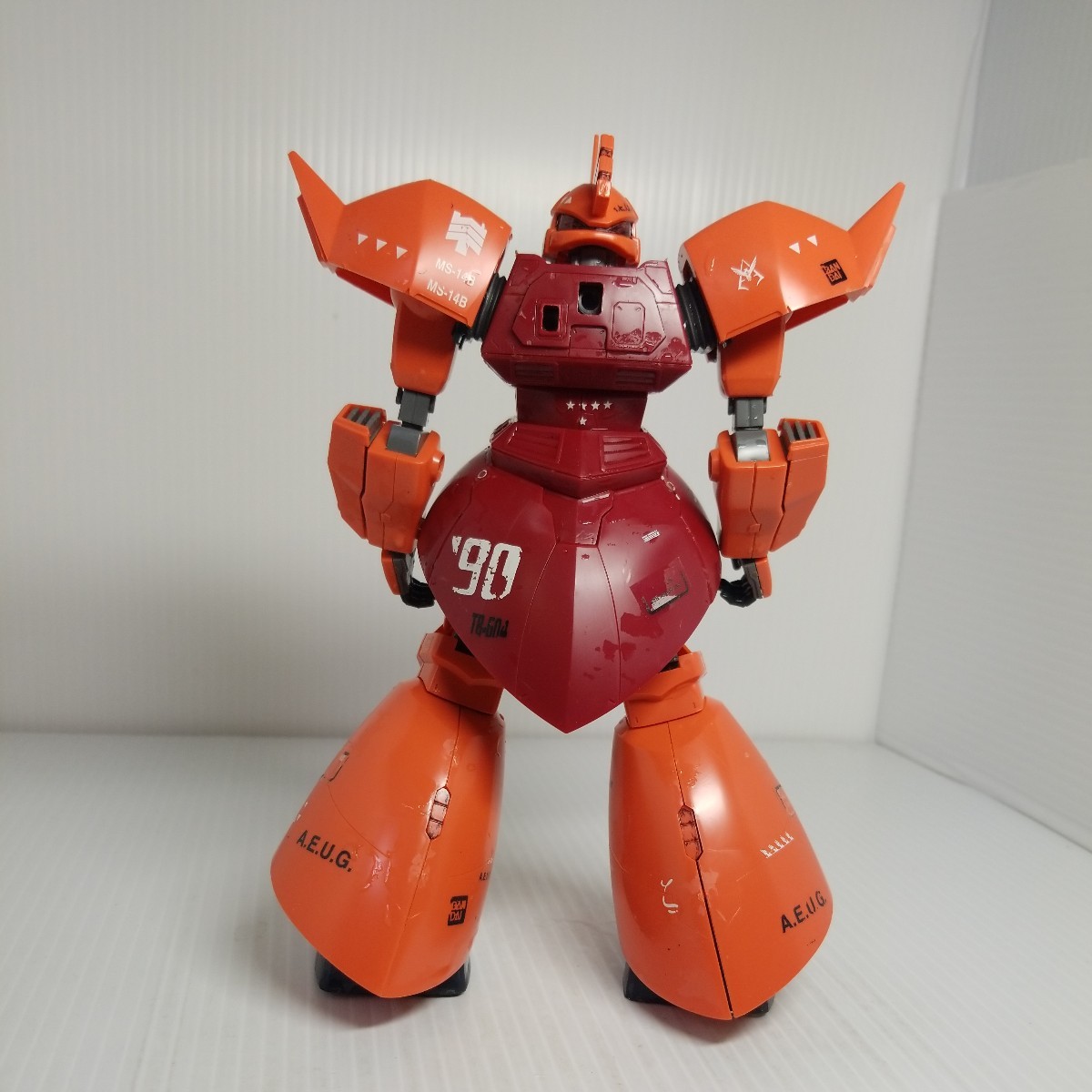 X- 180g 12/6　MG シャア専用ゲルググ ガンダム 　ガンプラ ジャンク_画像8