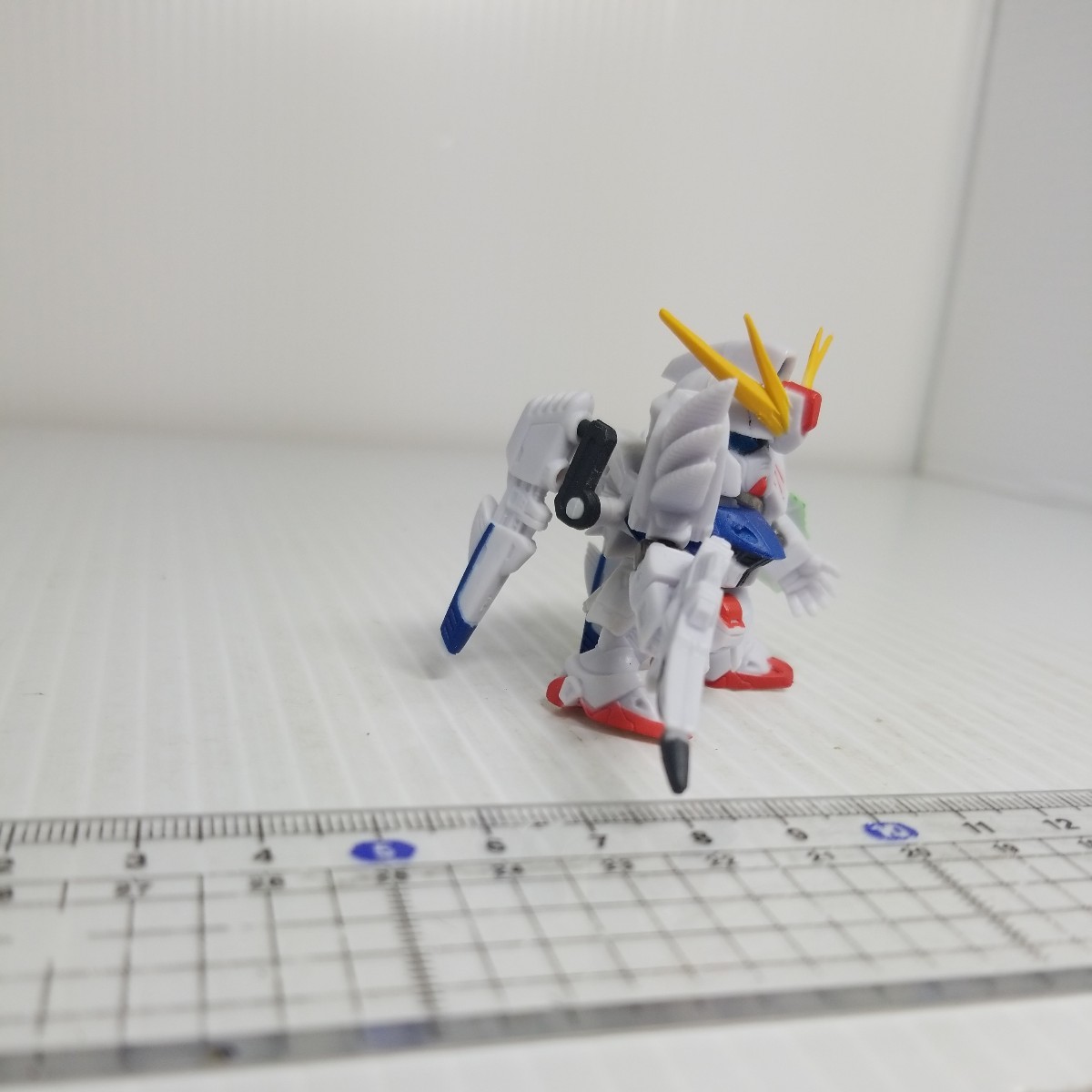 A- 12/11 ガチャ F91ガンダム ジャンク　フィギュア _画像4