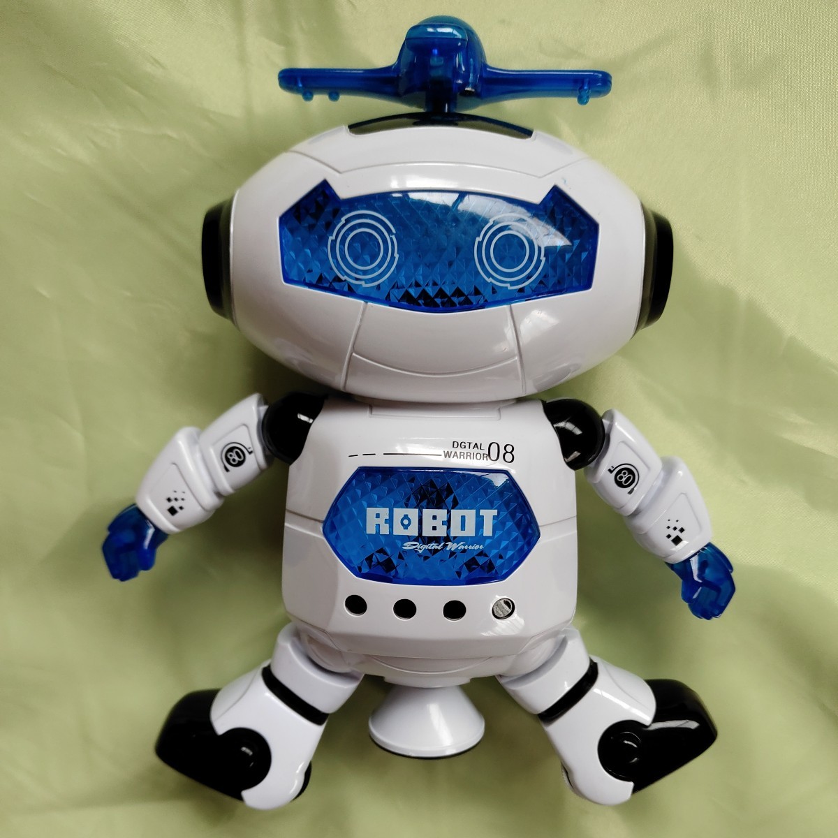  Dan sing robot 