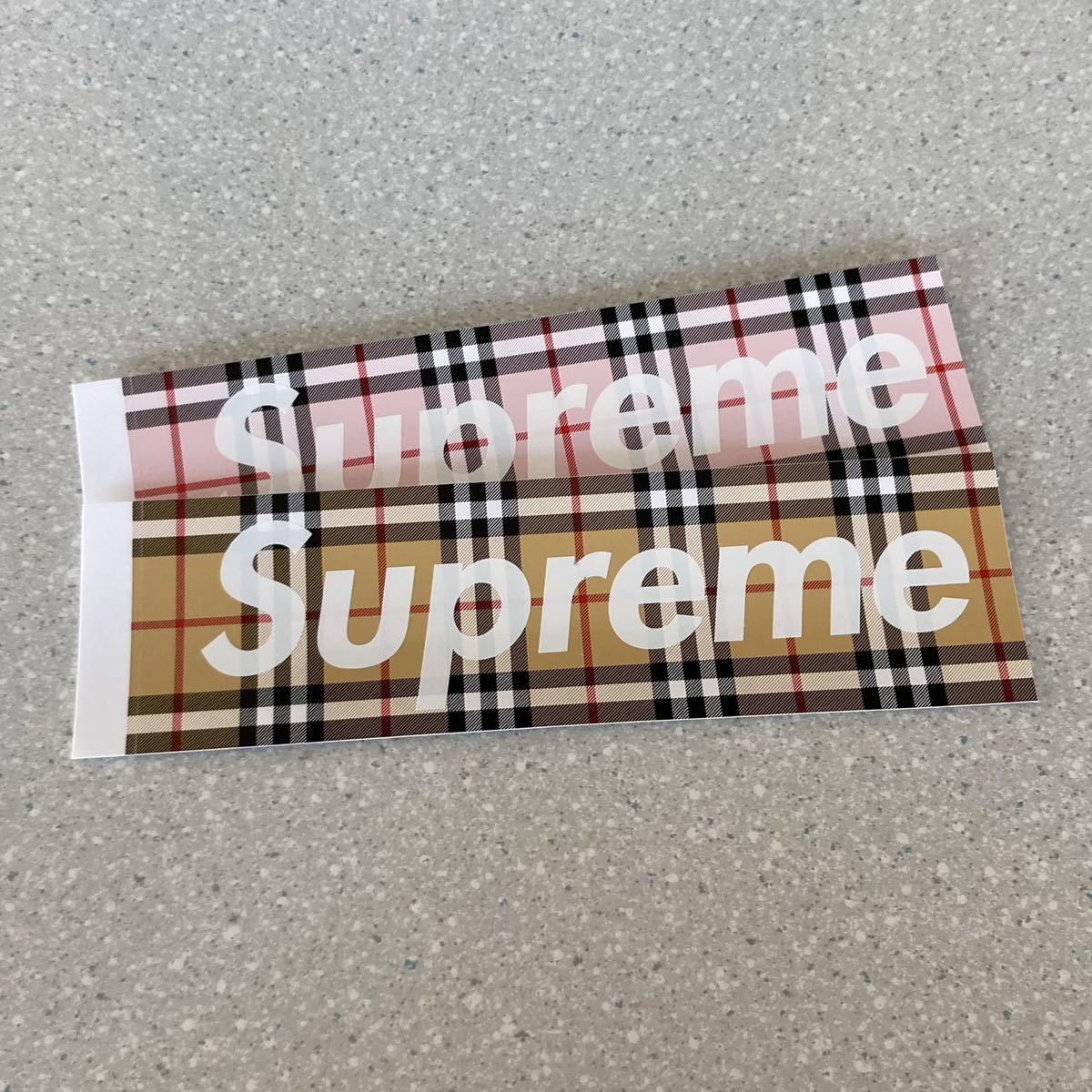 Supreme Burberry バーバリー BOXステッカー 2色セット_画像1