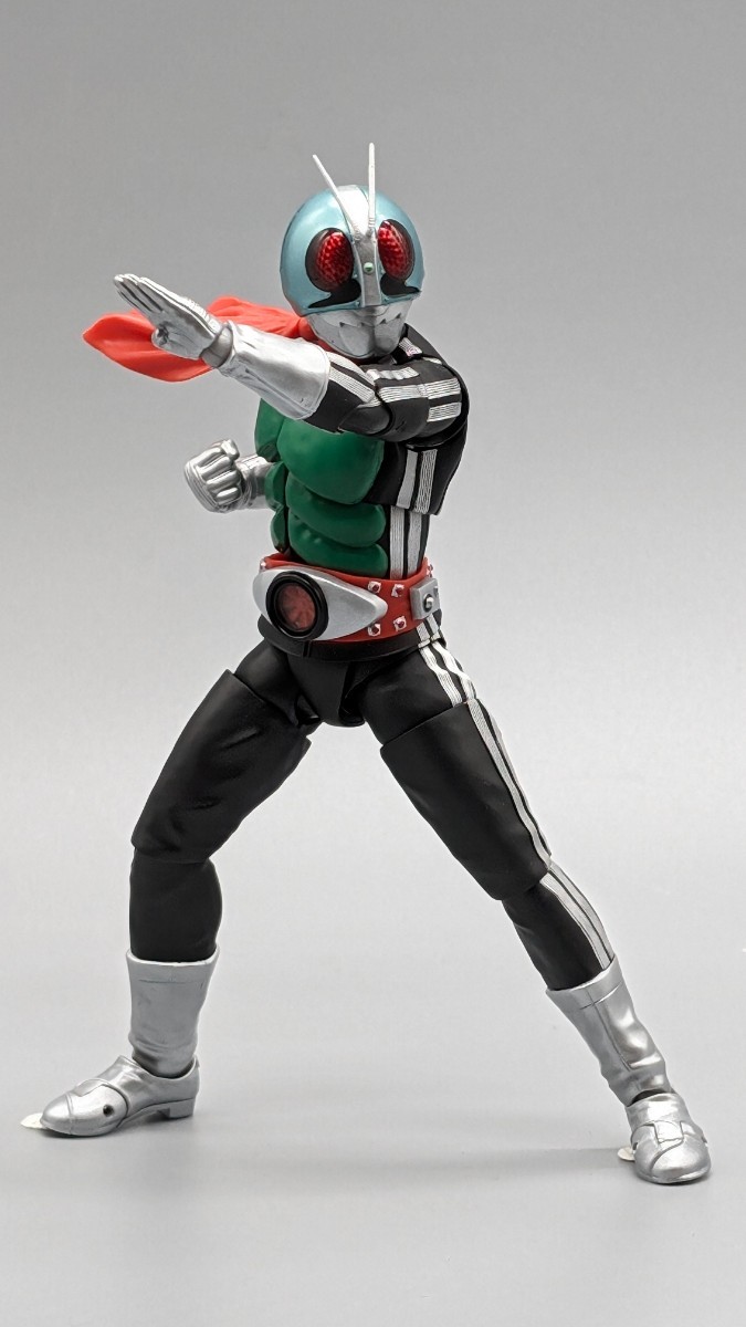 仮面ライダー新1号 50周年 アニバーサリー Ver. 真骨彫製法 S.H.フィギュアーツ Figuarts バンダイ 中古_画像3