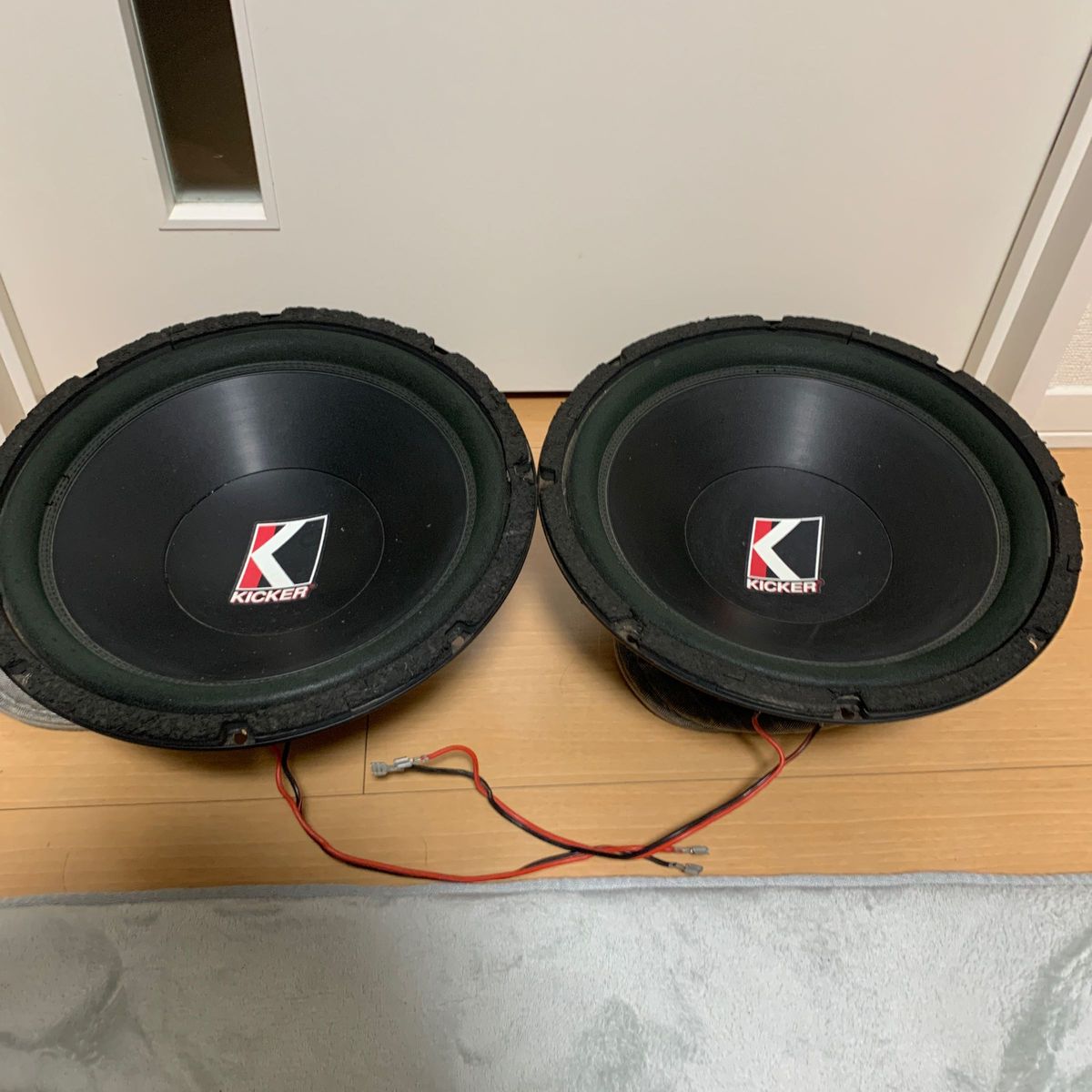 kickerウーハー KICKER キッカー2ケ|Yahoo!フリマ(旧PayPayフリマ) kickerウーハー KICKER キッカー2ケ|Yahoo!フリマ(旧PayPayフリマ)