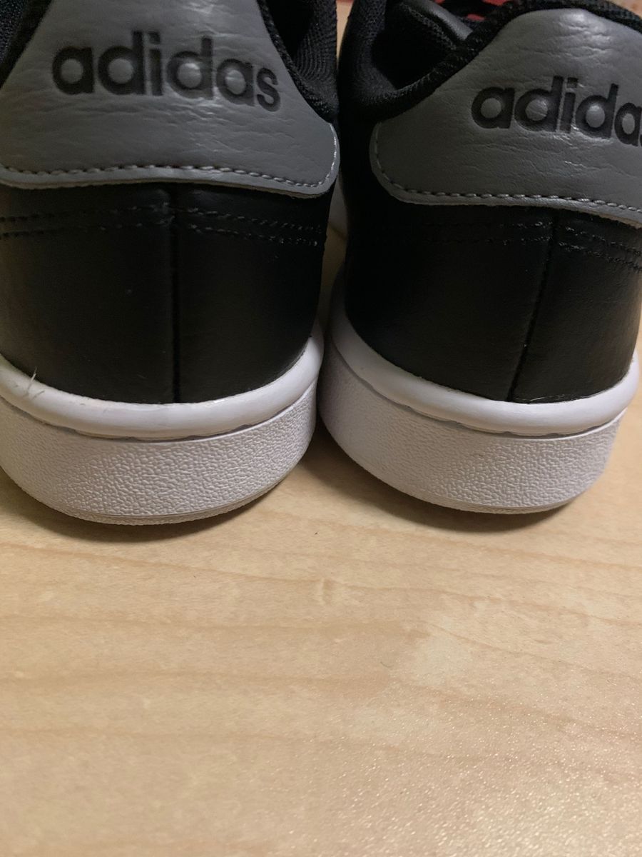 ★adidas レディース  スニーカー　BK /GR 23.5  　美品  品番36431★