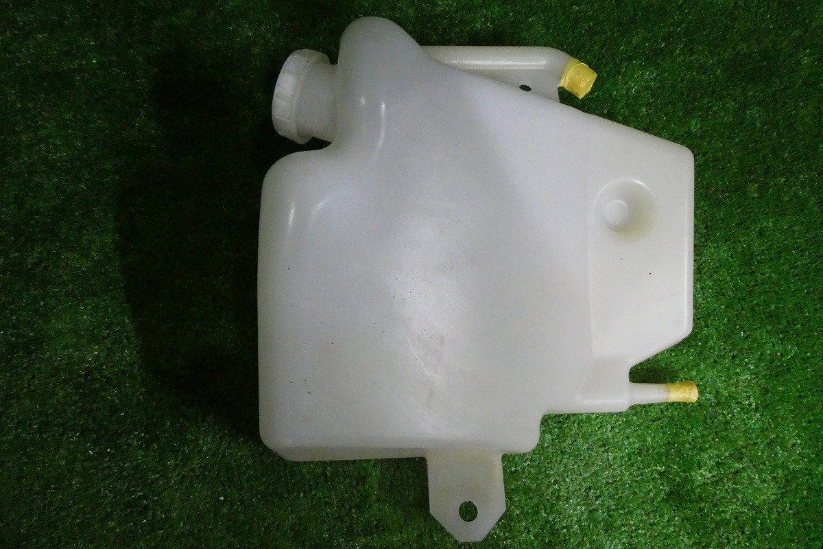 [A60044]* Canter FEA53 radiator reserve tank 