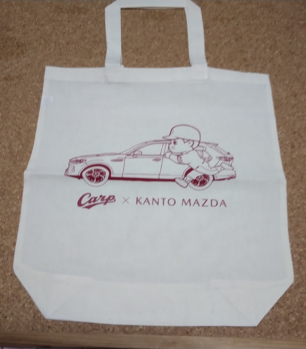 MAZDA ノベルティー　カープ坊やトートバッグ　スライリーカンバッチ_画像2